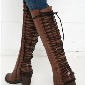 Like NEW Steve Madden Rikter Boots
